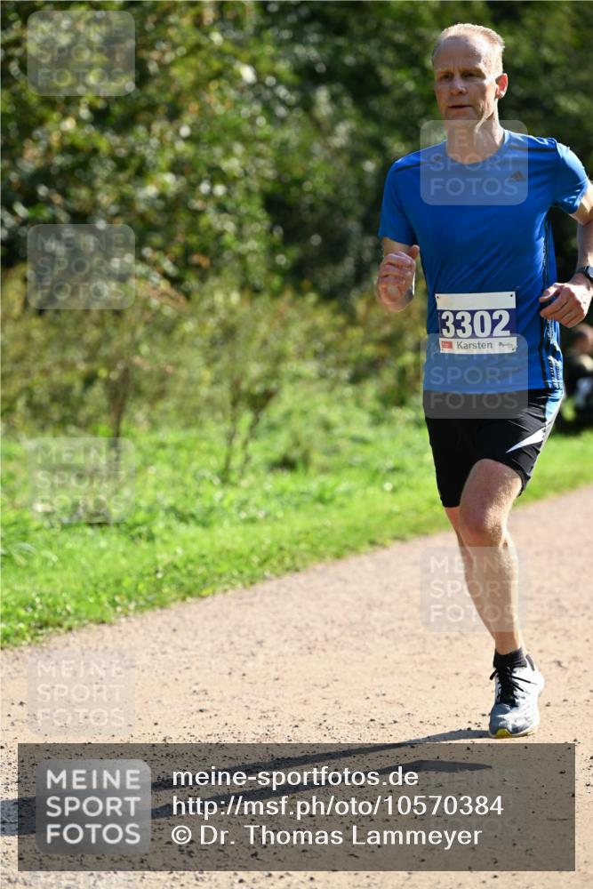 27.09.2026 - 35. Volkslauf durch das schöne Alstertal Dr. Thomas Lammeyer http://msf.ph/oto/10570384 27.09.2026 11:12:42 Laufen 3302 meine-sportfotos.de