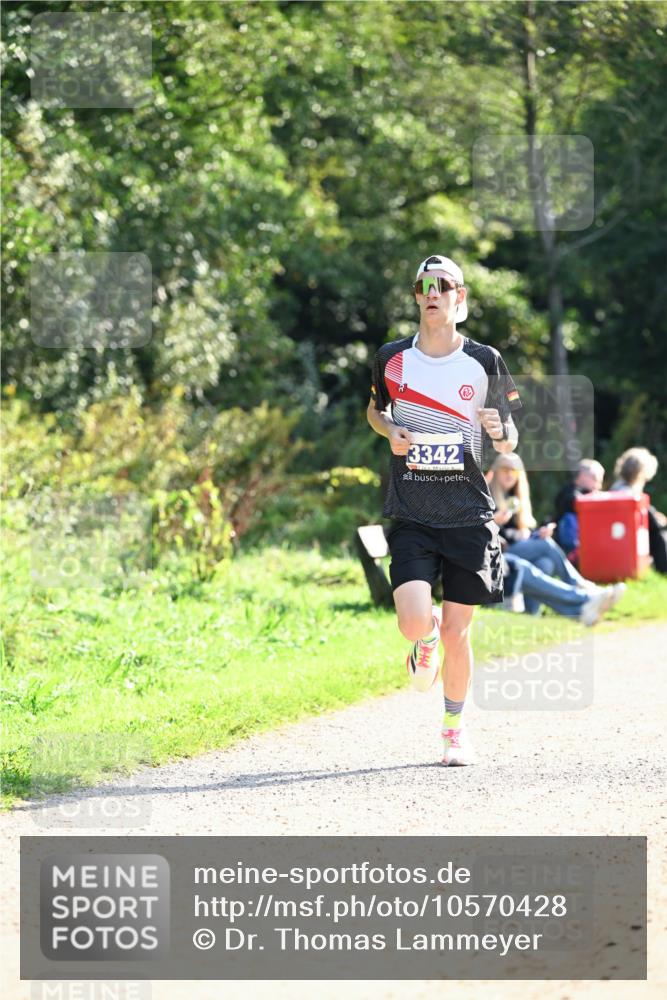 27.09.2026 - 35. Volkslauf durch das schöne Alstertal Dr. Thomas Lammeyer http://msf.ph/oto/10570428 27.09.2026 11:13:04 Laufen 3342 meine-sportfotos.de