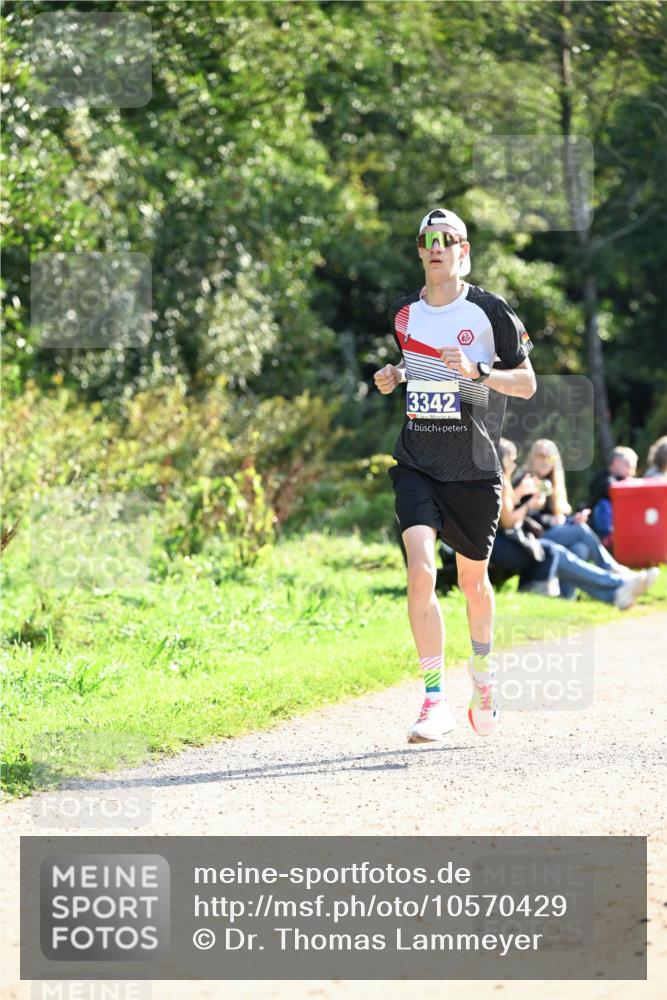 27.09.2026 - 35. Volkslauf durch das schöne Alstertal Dr. Thomas Lammeyer http://msf.ph/oto/10570429 27.09.2026 11:13:04 Laufen 3342 meine-sportfotos.de