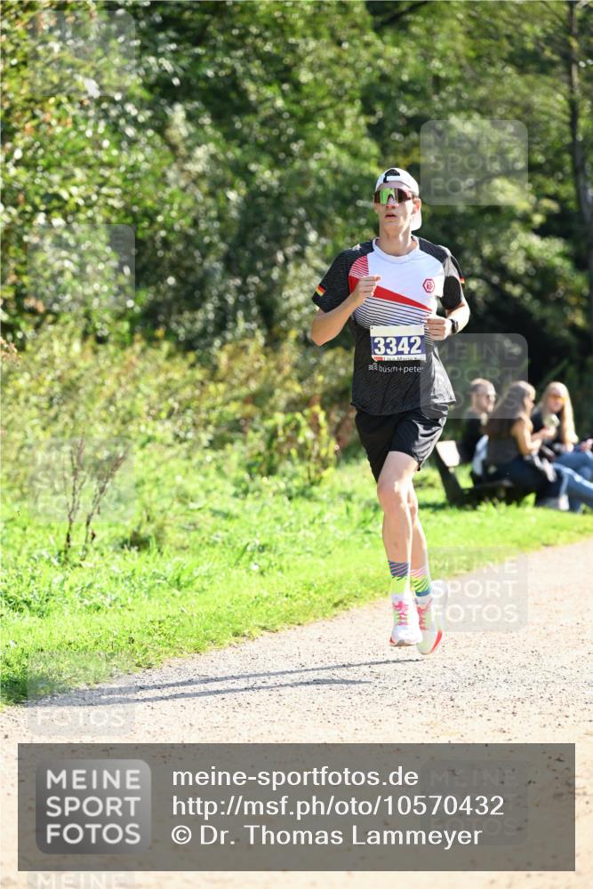 27.09.2026 - 35. Volkslauf durch das schöne Alstertal Dr. Thomas Lammeyer http://msf.ph/oto/10570432 27.09.2026 11:13:04 Laufen 3342 meine-sportfotos.de