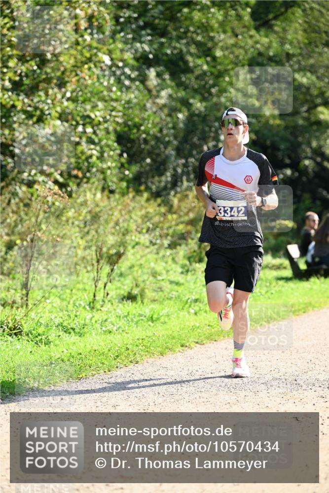 27.09.2026 - 35. Volkslauf durch das schöne Alstertal Dr. Thomas Lammeyer http://msf.ph/oto/10570434 27.09.2026 11:13:05 Laufen 3342 meine-sportfotos.de