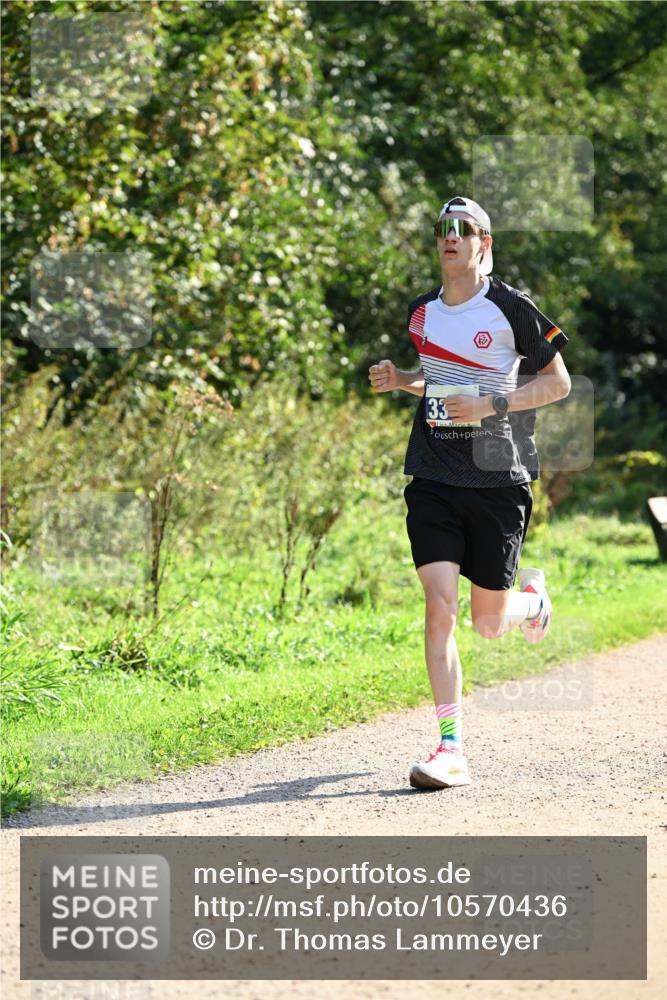 27.09.2026 - 35. Volkslauf durch das schöne Alstertal Dr. Thomas Lammeyer http://msf.ph/oto/10570436 27.09.2026 11:13:05 Laufen 33 meine-sportfotos.de