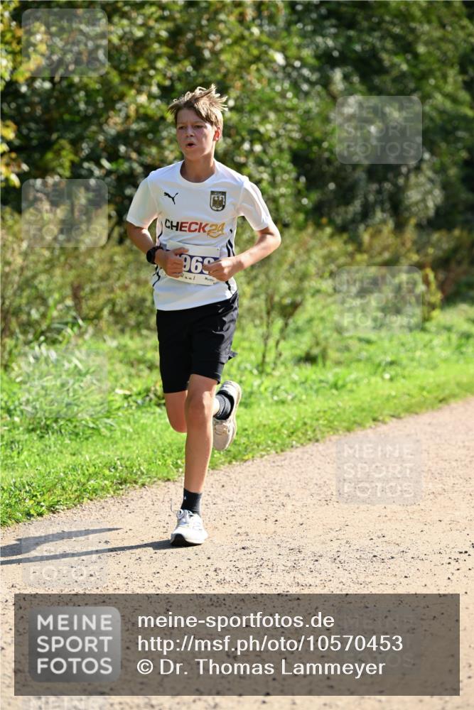 27.09.2026 - 35. Volkslauf durch das schöne Alstertal Dr. Thomas Lammeyer http://msf.ph/oto/10570453 27.09.2026 11:13:21 Laufen 24, 969 meine-sportfotos.de