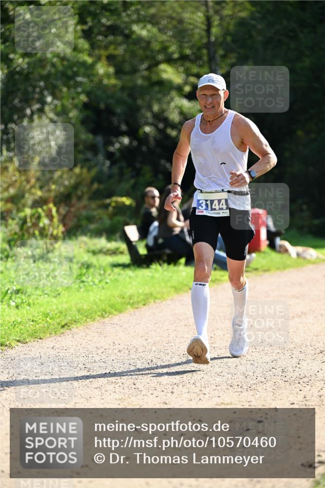 27.09.2026 - 35. Volkslauf durch das schöne Alstertal Dr. Thomas Lammeyer http://msf.ph/oto/10570460 27.09.2026 11:13:24 Laufen 3144 meine-sportfotos.de