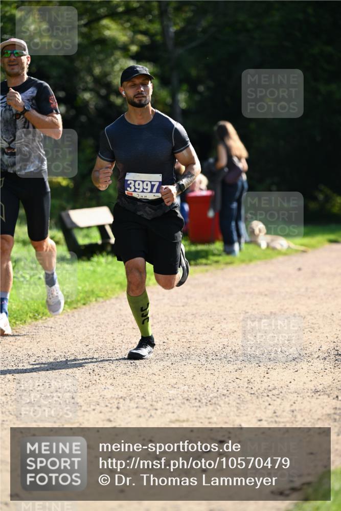 27.09.2026 - 35. Volkslauf durch das schöne Alstertal Dr. Thomas Lammeyer http://msf.ph/oto/10570479 27.09.2026 11:13:42 Laufen 3997 meine-sportfotos.de