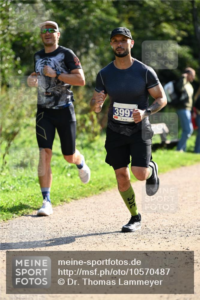 27.09.2026 - 35. Volkslauf durch das schöne Alstertal Dr. Thomas Lammeyer http://msf.ph/oto/10570487 27.09.2026 11:13:43 Laufen 3997 meine-sportfotos.de