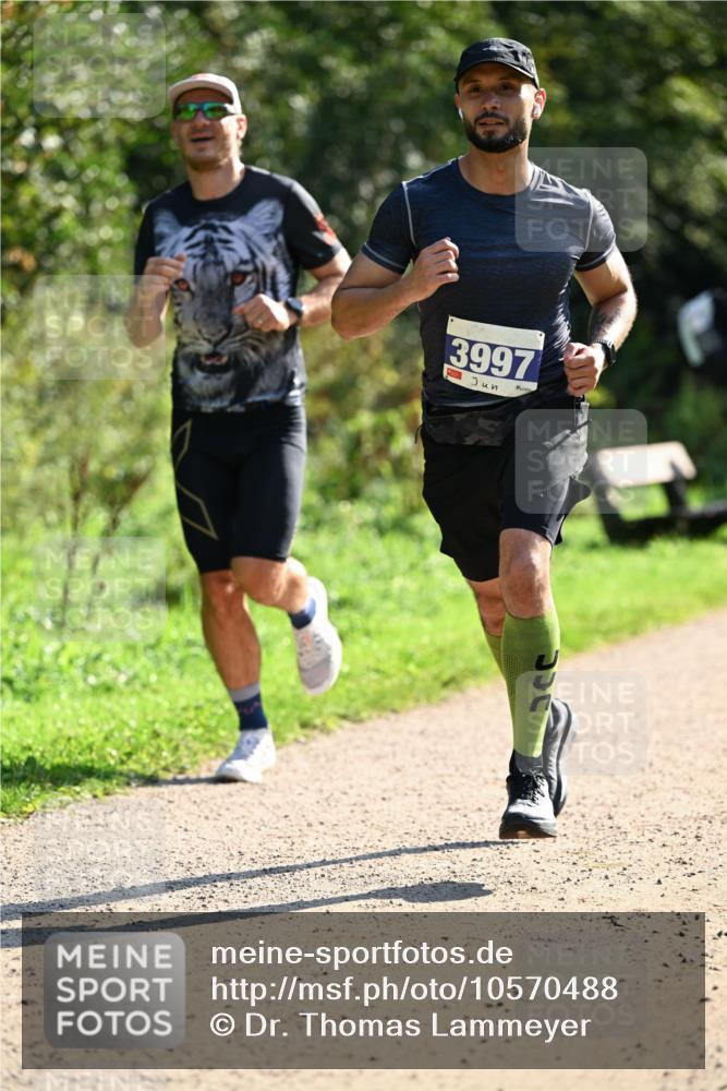 27.09.2026 - 35. Volkslauf durch das schöne Alstertal Dr. Thomas Lammeyer http://msf.ph/oto/10570488 27.09.2026 11:13:43 Laufen 3997 meine-sportfotos.de