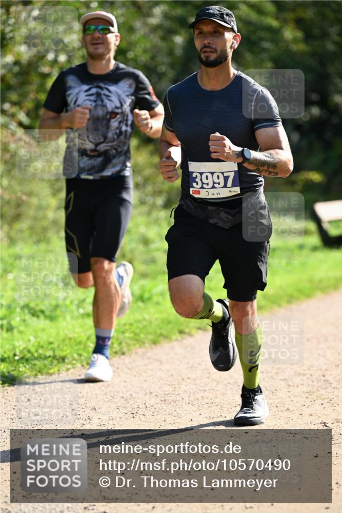 27.09.2026 - 35. Volkslauf durch das schöne Alstertal Dr. Thomas Lammeyer http://msf.ph/oto/10570490 27.09.2026 11:13:44 Laufen 3997 meine-sportfotos.de