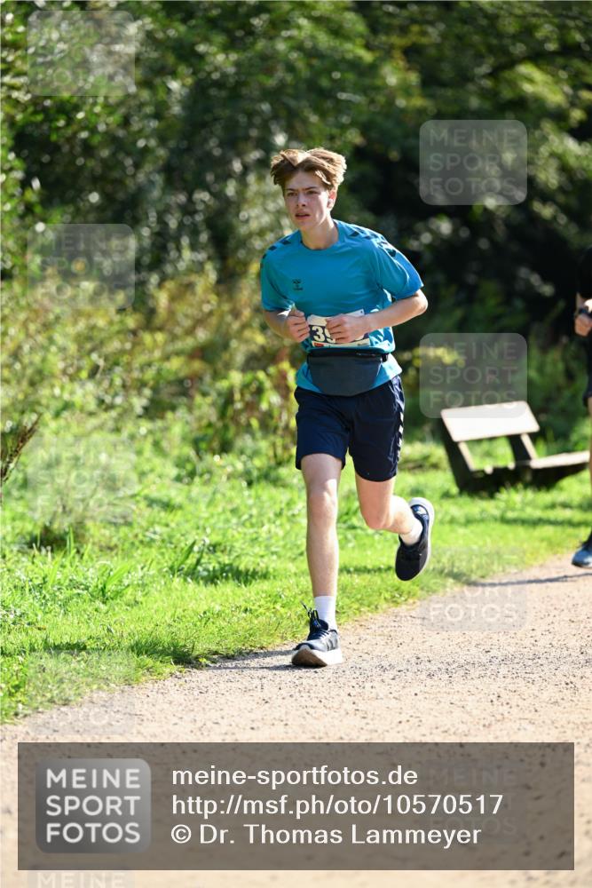 27.09.2026 - 35. Volkslauf durch das schöne Alstertal Dr. Thomas Lammeyer http://msf.ph/oto/10570517 27.09.2026 11:13:53 Laufen  meine-sportfotos.de