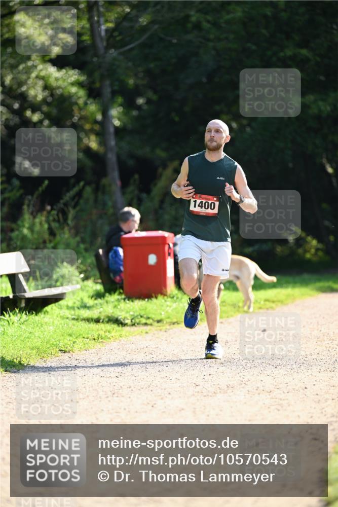 27.09.2026 - 35. Volkslauf durch das schöne Alstertal Dr. Thomas Lammeyer http://msf.ph/oto/10570543 27.09.2026 11:14:06 Laufen 1400 meine-sportfotos.de