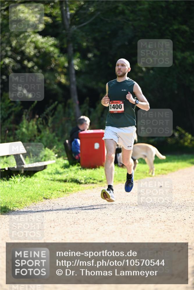 27.09.2026 - 35. Volkslauf durch das schöne Alstertal Dr. Thomas Lammeyer http://msf.ph/oto/10570544 27.09.2026 11:14:07 Laufen 1400 meine-sportfotos.de