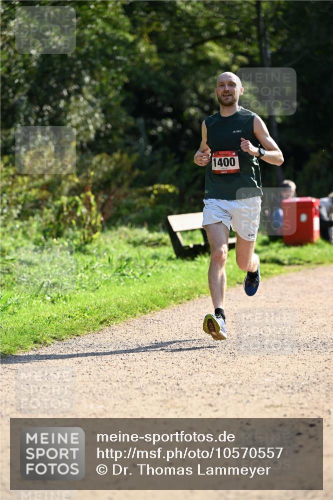 27.09.2026 - 35. Volkslauf durch das schöne Alstertal Dr. Thomas Lammeyer http://msf.ph/oto/10570557 27.09.2026 11:14:08 Laufen 1400 meine-sportfotos.de