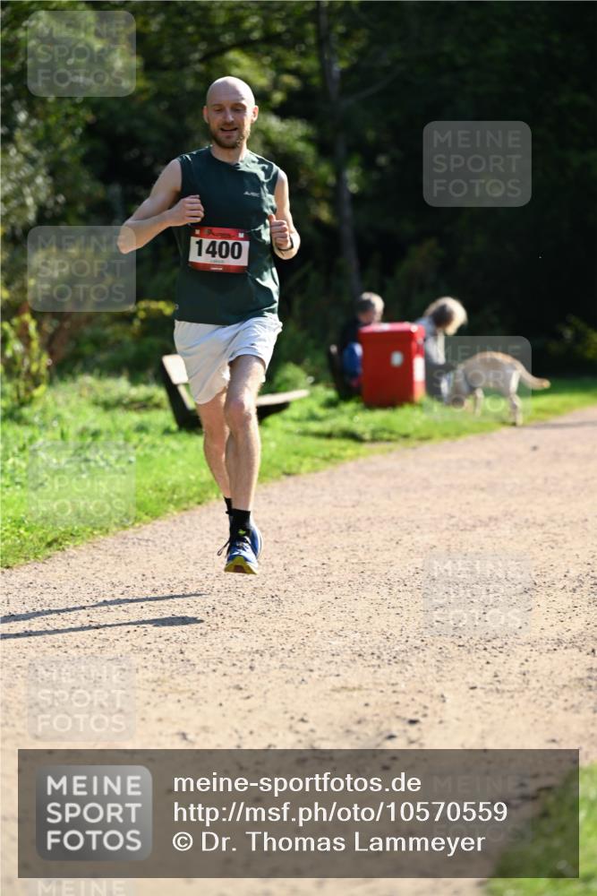 27.09.2026 - 35. Volkslauf durch das schöne Alstertal Dr. Thomas Lammeyer http://msf.ph/oto/10570559 27.09.2026 11:14:08 Laufen 1400 meine-sportfotos.de