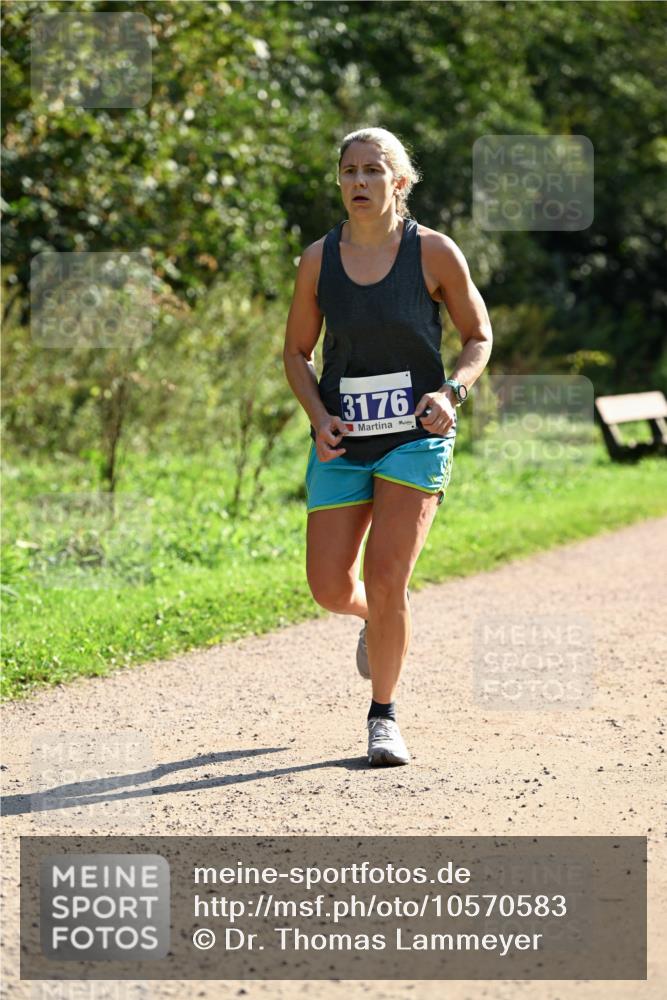 27.09.2026 - 35. Volkslauf durch das schöne Alstertal Dr. Thomas Lammeyer http://msf.ph/oto/10570583 27.09.2026 11:14:15 Laufen 3176 meine-sportfotos.de