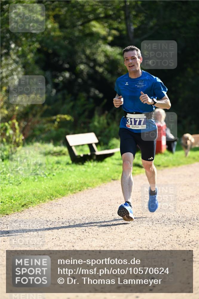 27.09.2026 - 35. Volkslauf durch das schöne Alstertal Dr. Thomas Lammeyer http://msf.ph/oto/10570624 27.09.2026 11:14:28 Laufen 3177 meine-sportfotos.de