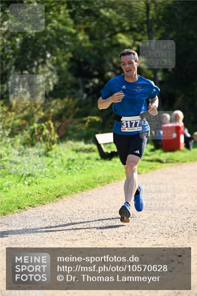 27.09.2026 - 35. Volkslauf durch das schöne Alstertal Dr. Thomas Lammeyer http://msf.ph/oto/10570628 27.09.2026 11:14:28 Laufen 3177 meine-sportfotos.de