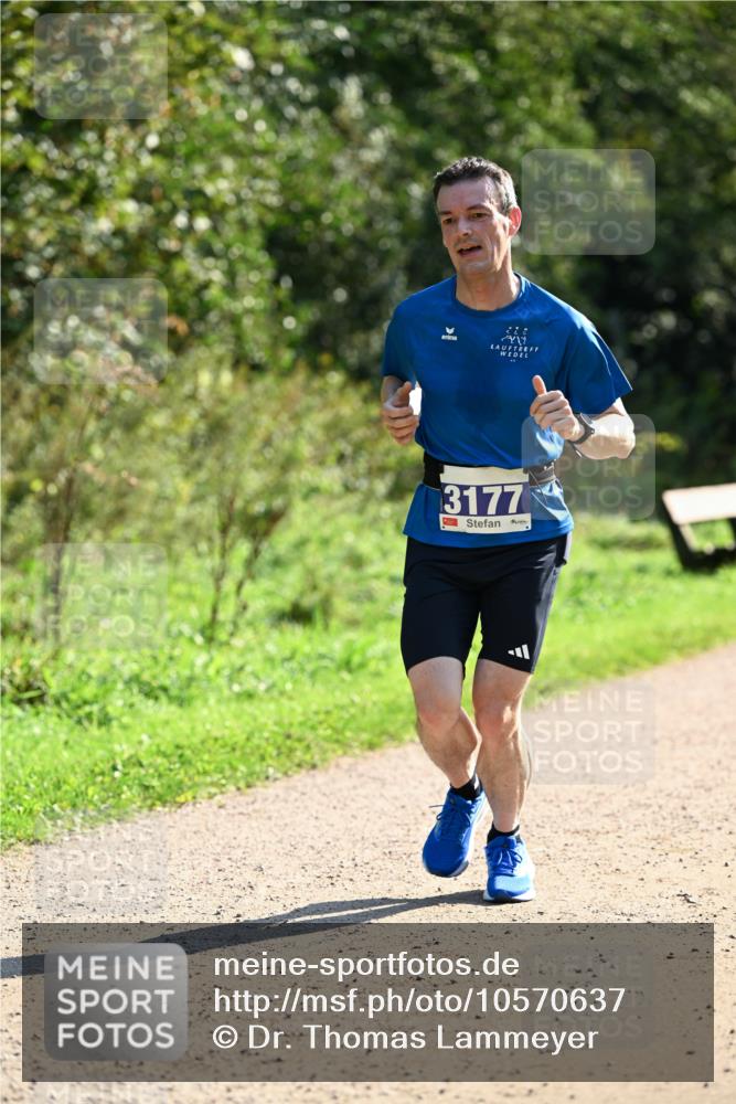27.09.2026 - 35. Volkslauf durch das schöne Alstertal Dr. Thomas Lammeyer http://msf.ph/oto/10570637 27.09.2026 11:14:29 Laufen 3177 meine-sportfotos.de