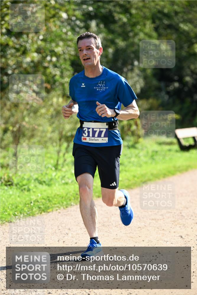 27.09.2026 - 35. Volkslauf durch das schöne Alstertal Dr. Thomas Lammeyer http://msf.ph/oto/10570639 27.09.2026 11:14:30 Laufen 2477, 3177 meine-sportfotos.de