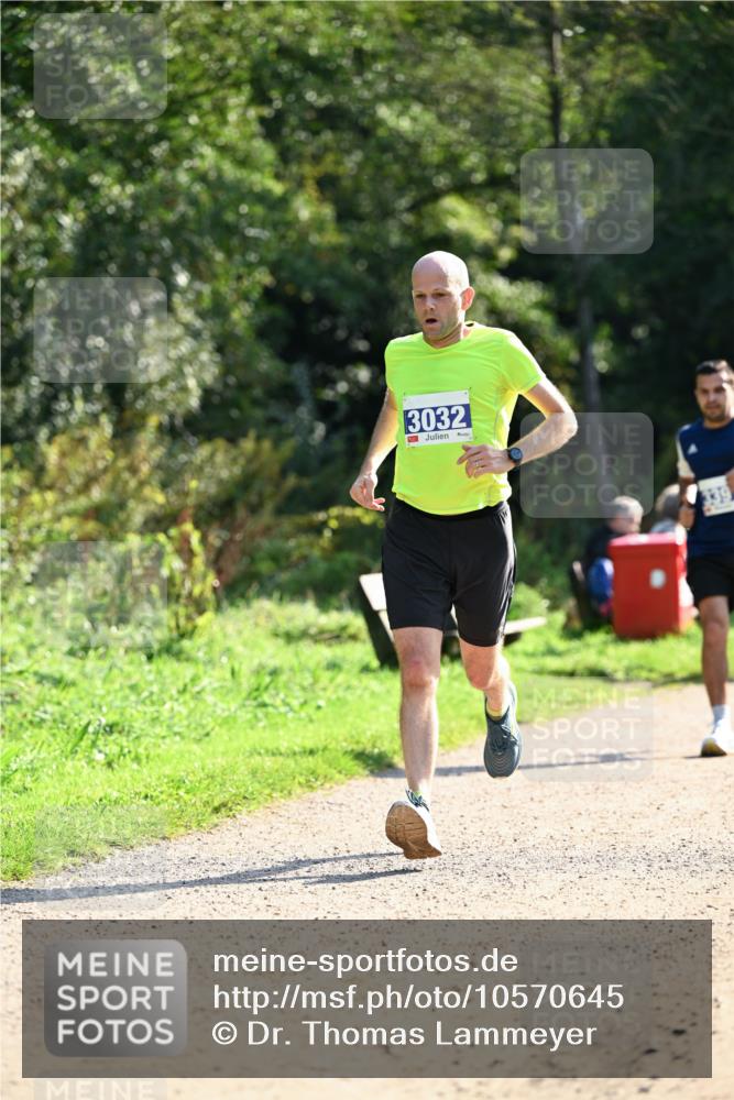 27.09.2026 - 35. Volkslauf durch das schöne Alstertal Dr. Thomas Lammeyer http://msf.ph/oto/10570645 27.09.2026 11:14:38 Laufen 3032 meine-sportfotos.de