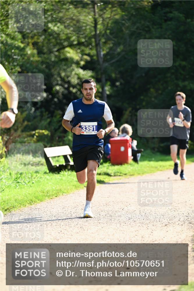 27.09.2026 - 35. Volkslauf durch das schöne Alstertal Dr. Thomas Lammeyer http://msf.ph/oto/10570651 27.09.2026 11:14:39 Laufen 3391 meine-sportfotos.de