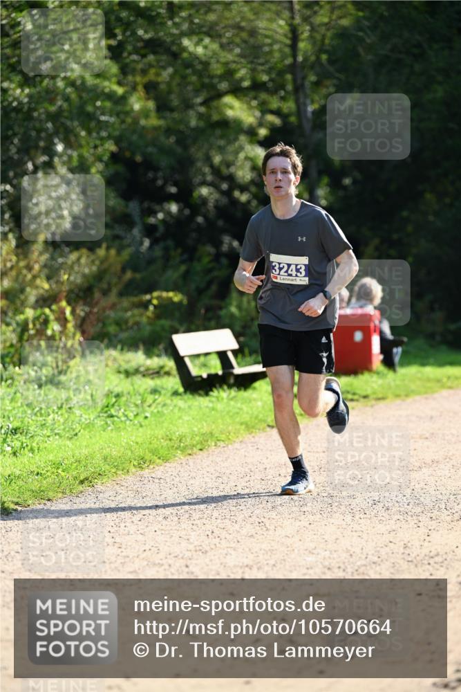 27.09.2026 - 35. Volkslauf durch das schöne Alstertal Dr. Thomas Lammeyer http://msf.ph/oto/10570664 27.09.2026 11:14:42 Laufen 3243 meine-sportfotos.de