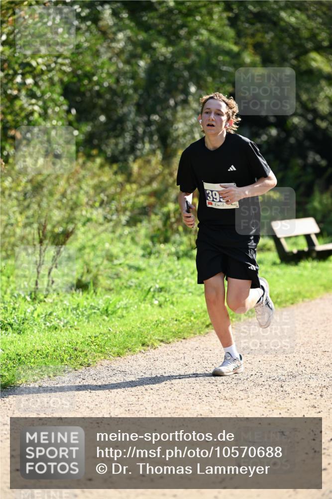 27.09.2026 - 35. Volkslauf durch das schöne Alstertal Dr. Thomas Lammeyer http://msf.ph/oto/10570688 27.09.2026 11:15:06 Laufen 395 meine-sportfotos.de