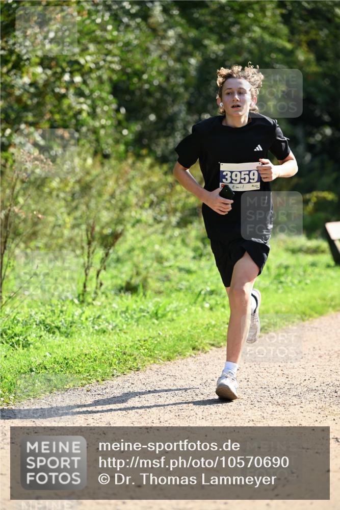 27.09.2026 - 35. Volkslauf durch das schöne Alstertal Dr. Thomas Lammeyer http://msf.ph/oto/10570690 27.09.2026 11:15:06 Laufen 3959 meine-sportfotos.de