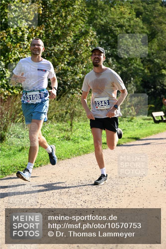 27.09.2026 - 35. Volkslauf durch das schöne Alstertal Dr. Thomas Lammeyer http://msf.ph/oto/10570753 27.09.2026 11:15:23 Laufen 3150, 3343 meine-sportfotos.de