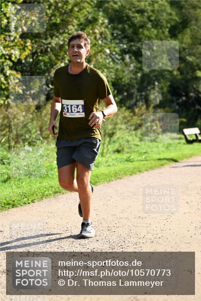 27.09.2026 - 35. Volkslauf durch das schöne Alstertal Dr. Thomas Lammeyer http://msf.ph/oto/10570773 27.09.2026 11:15:26 Laufen 3164 meine-sportfotos.de