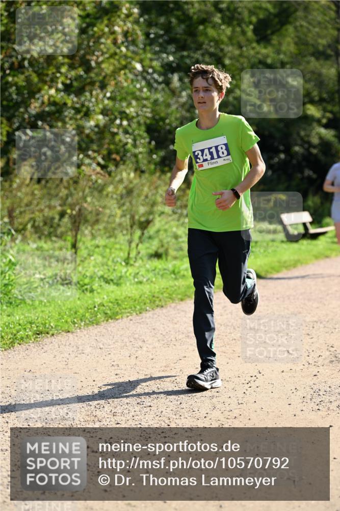 27.09.2026 - 35. Volkslauf durch das schöne Alstertal Dr. Thomas Lammeyer http://msf.ph/oto/10570792 27.09.2026 11:15:30 Laufen 3418 meine-sportfotos.de