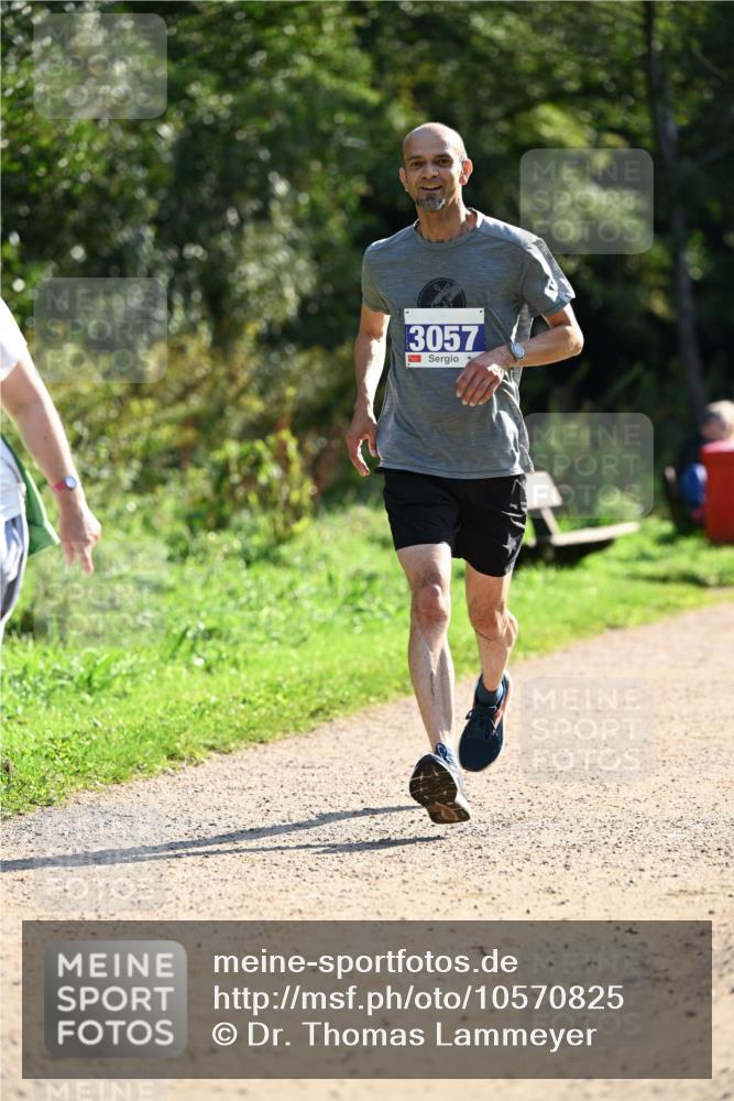 27.09.2026 - 35. Volkslauf durch das schöne Alstertal Dr. Thomas Lammeyer http://msf.ph/oto/10570825 27.09.2026 11:15:47 Laufen 3057 meine-sportfotos.de