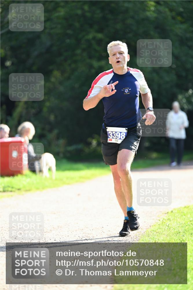 27.09.2026 - 35. Volkslauf durch das schöne Alstertal Dr. Thomas Lammeyer http://msf.ph/oto/10570848 27.09.2026 11:15:55 Laufen 3398 meine-sportfotos.de