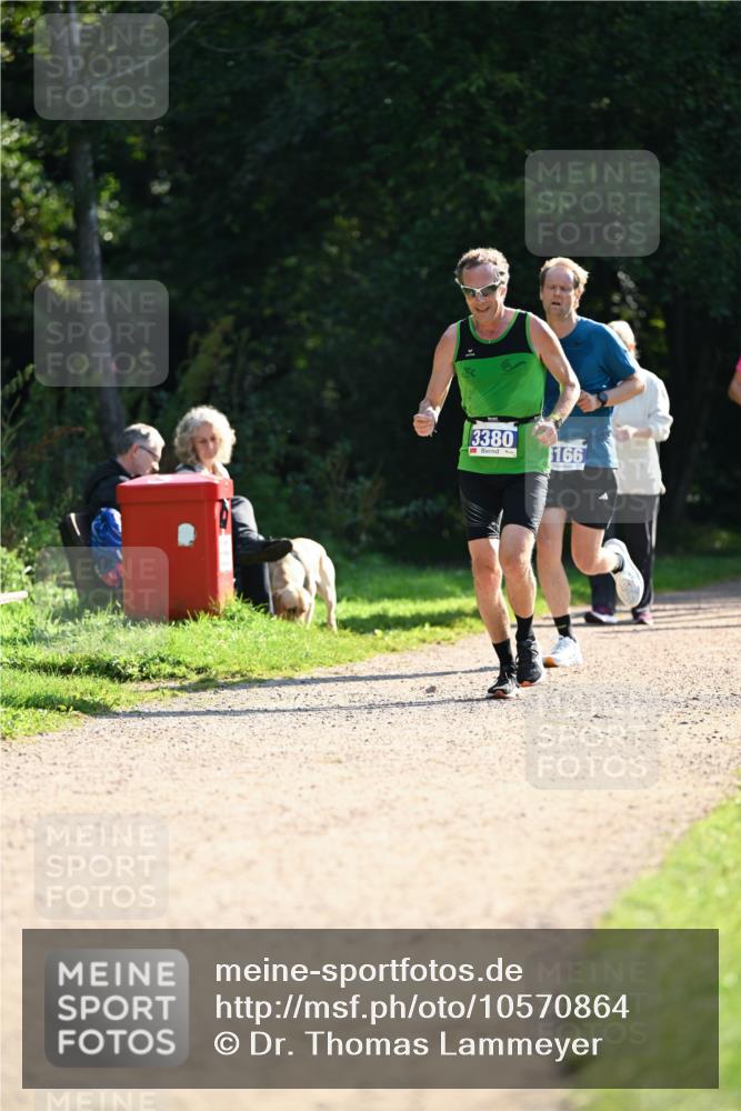 27.09.2026 - 35. Volkslauf durch das schöne Alstertal Dr. Thomas Lammeyer http://msf.ph/oto/10570864 27.09.2026 11:16:00 Laufen 3380, 166 meine-sportfotos.de