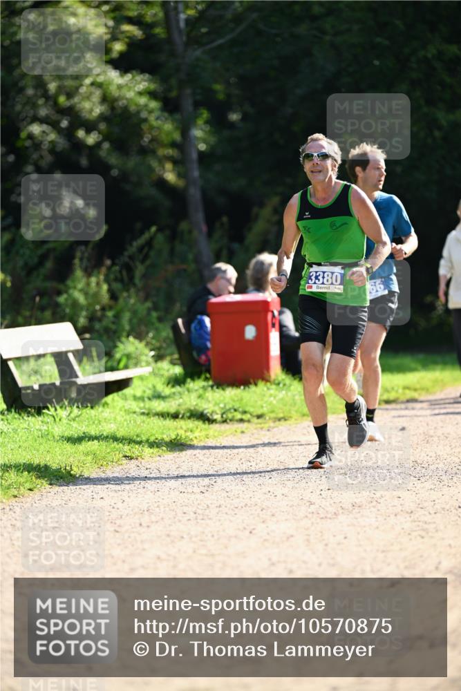 27.09.2026 - 35. Volkslauf durch das schöne Alstertal Dr. Thomas Lammeyer http://msf.ph/oto/10570875 27.09.2026 11:16:01 Laufen 3380, 66 meine-sportfotos.de