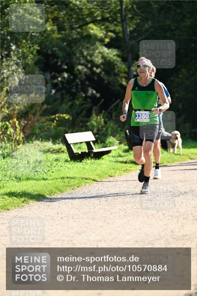 27.09.2026 - 35. Volkslauf durch das schöne Alstertal Dr. Thomas Lammeyer http://msf.ph/oto/10570884 27.09.2026 11:16:02 Laufen 3380 meine-sportfotos.de