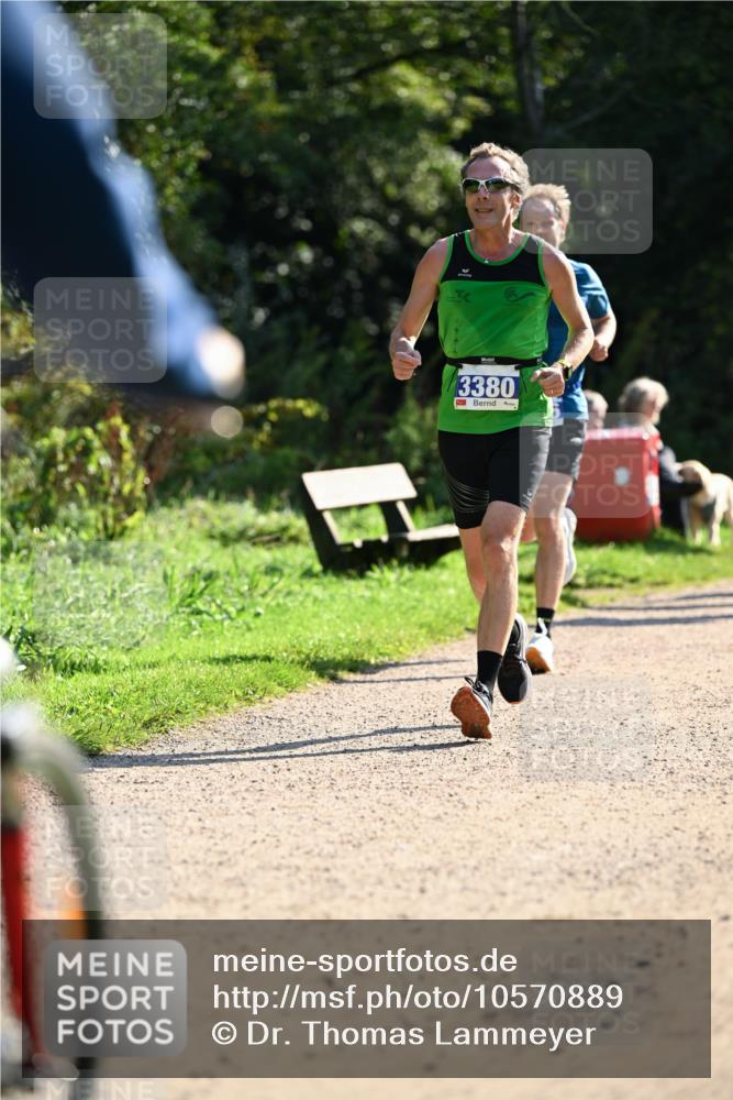 27.09.2026 - 35. Volkslauf durch das schöne Alstertal Dr. Thomas Lammeyer http://msf.ph/oto/10570889 27.09.2026 11:16:02 Laufen 3380 meine-sportfotos.de