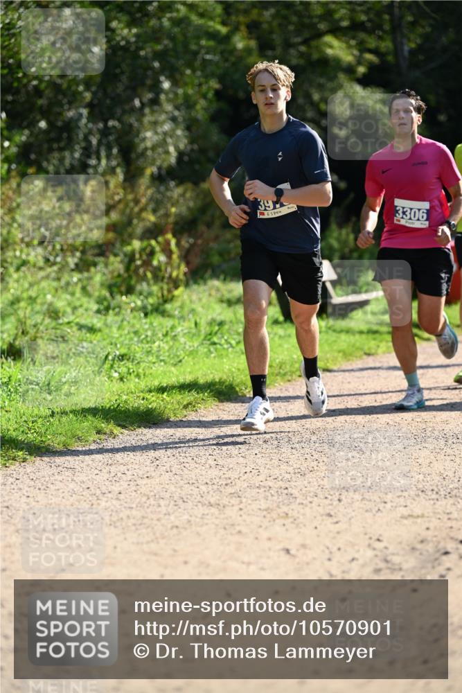 27.09.2026 - 35. Volkslauf durch das schöne Alstertal Dr. Thomas Lammeyer http://msf.ph/oto/10570901 27.09.2026 11:16:06 Laufen 3306 meine-sportfotos.de