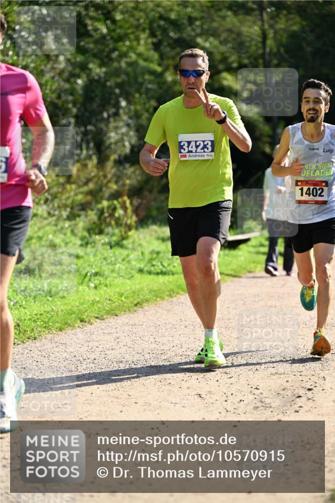 27.09.2026 - 35. Volkslauf durch das schöne Alstertal Dr. Thomas Lammeyer http://msf.ph/oto/10570915 27.09.2026 11:16:08 Laufen 3423, 1402 meine-sportfotos.de