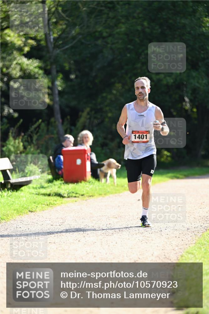 27.09.2026 - 35. Volkslauf durch das schöne Alstertal Dr. Thomas Lammeyer http://msf.ph/oto/10570923 27.09.2026 11:16:17 Laufen 1401 meine-sportfotos.de