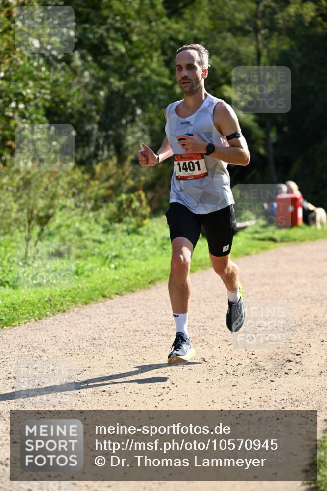 27.09.2026 - 35. Volkslauf durch das schöne Alstertal Dr. Thomas Lammeyer http://msf.ph/oto/10570945 27.09.2026 11:16:19 Laufen 1401 meine-sportfotos.de