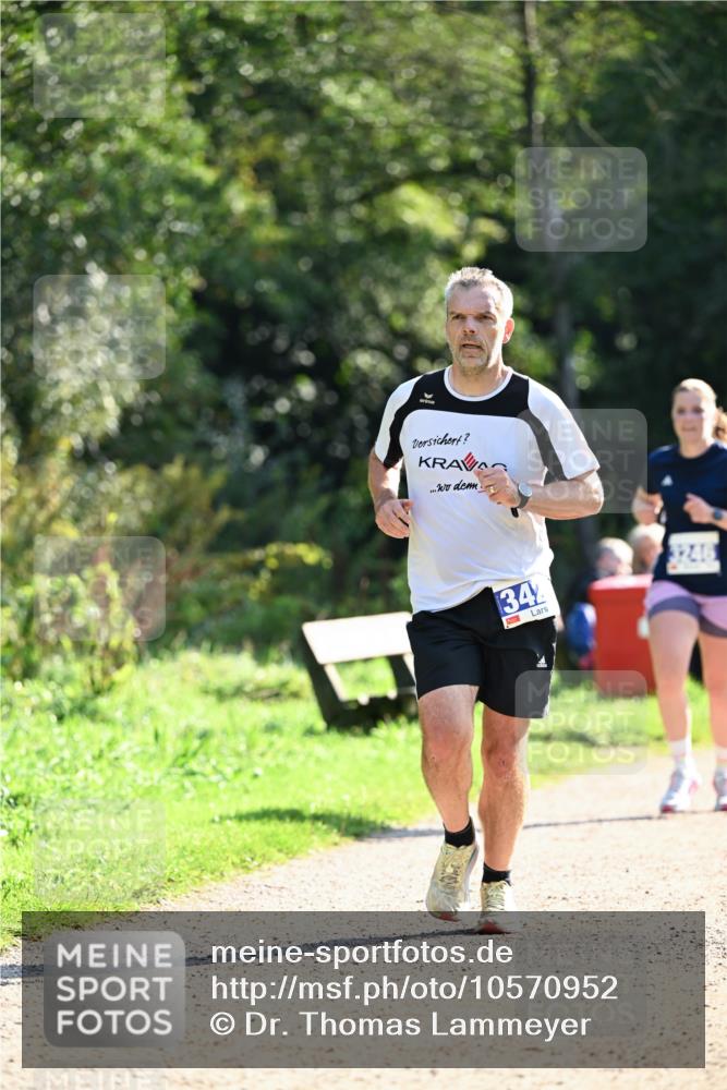 27.09.2026 - 35. Volkslauf durch das schöne Alstertal Dr. Thomas Lammeyer http://msf.ph/oto/10570952 27.09.2026 11:16:29 Laufen 34, 3246 meine-sportfotos.de
