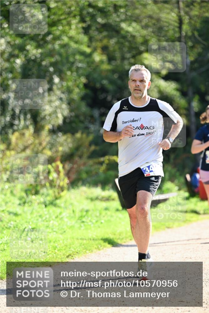 27.09.2026 - 35. Volkslauf durch das schöne Alstertal Dr. Thomas Lammeyer http://msf.ph/oto/10570956 27.09.2026 11:16:29 Laufen 34 meine-sportfotos.de