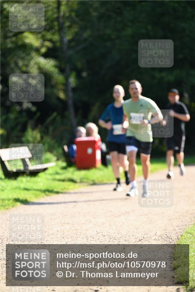 27.09.2026 - 35. Volkslauf durch das schöne Alstertal Dr. Thomas Lammeyer http://msf.ph/oto/10570978 27.09.2026 11:16:32 Laufen  meine-sportfotos.de