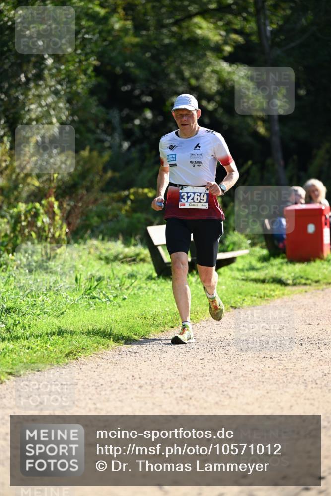 27.09.2026 - 35. Volkslauf durch das schöne Alstertal Dr. Thomas Lammeyer http://msf.ph/oto/10571012 27.09.2026 11:16:41 Laufen 3269 meine-sportfotos.de