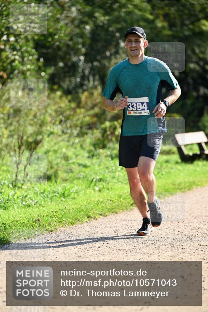 27.09.2026 - 35. Volkslauf durch das schöne Alstertal Dr. Thomas Lammeyer http://msf.ph/oto/10571043 27.09.2026 11:16:55 Laufen 3394 meine-sportfotos.de