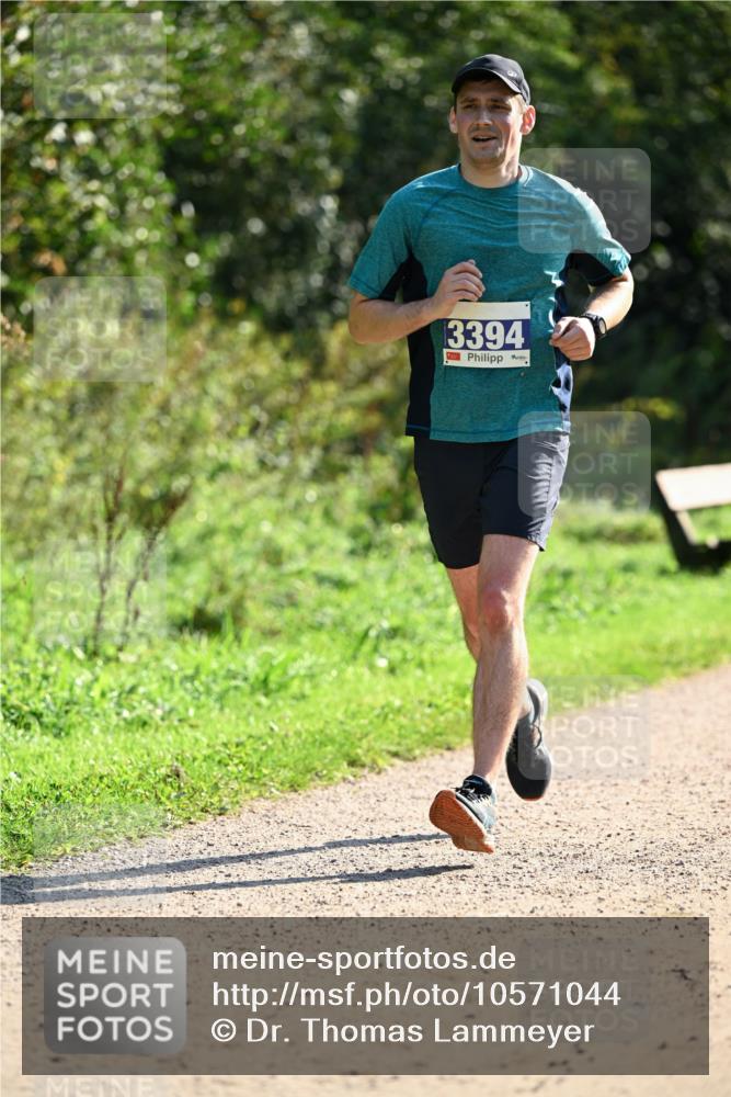 27.09.2026 - 35. Volkslauf durch das schöne Alstertal Dr. Thomas Lammeyer http://msf.ph/oto/10571044 27.09.2026 11:16:55 Laufen 3, 3394 meine-sportfotos.de