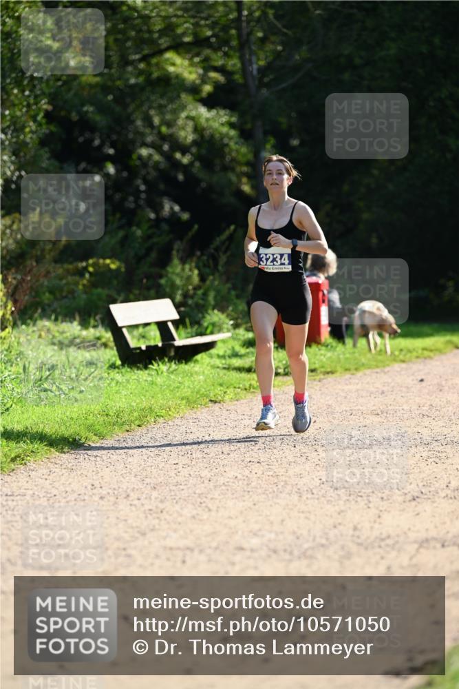 27.09.2026 - 35. Volkslauf durch das schöne Alstertal Dr. Thomas Lammeyer http://msf.ph/oto/10571050 27.09.2026 11:16:58 Laufen 3234 meine-sportfotos.de