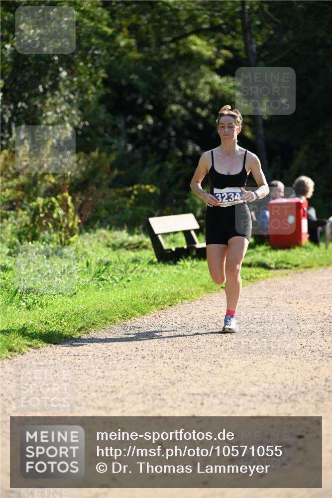 27.09.2026 - 35. Volkslauf durch das schöne Alstertal Dr. Thomas Lammeyer http://msf.ph/oto/10571055 27.09.2026 11:16:59 Laufen 3234 meine-sportfotos.de
