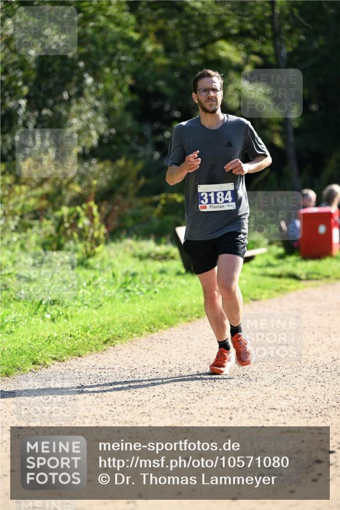 27.09.2026 - 35. Volkslauf durch das schöne Alstertal Dr. Thomas Lammeyer http://msf.ph/oto/10571080 27.09.2026 11:17:04 Laufen 3184 meine-sportfotos.de