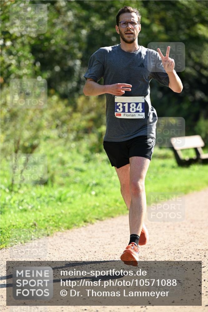 27.09.2026 - 35. Volkslauf durch das schöne Alstertal Dr. Thomas Lammeyer http://msf.ph/oto/10571088 27.09.2026 11:17:05 Laufen 3184 meine-sportfotos.de